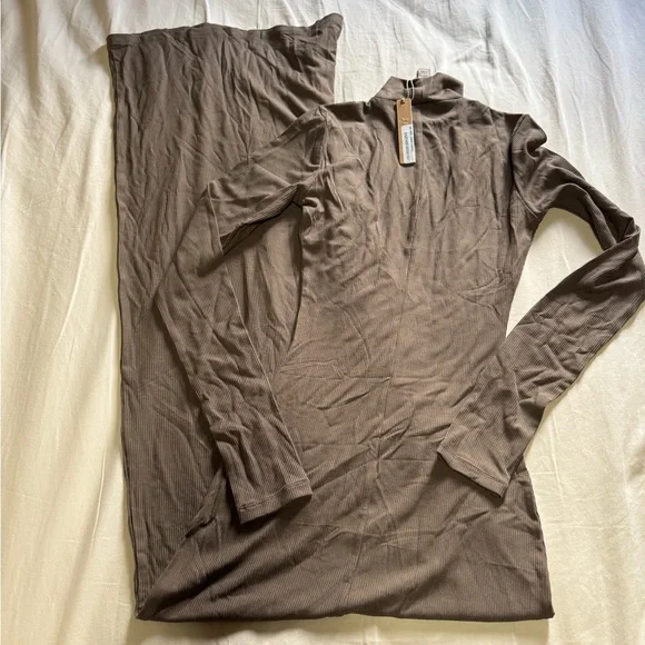 SKIMS - Soft Lounge Ribbed Mock Neck Long stretch-modal dress - Amethyst - Picture 4 of 5